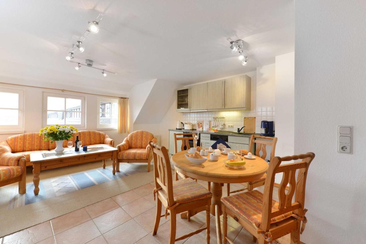 Stoertebeker Appartements - "Stoertebeker Pferdehof" Ralswiek Szoba fotó