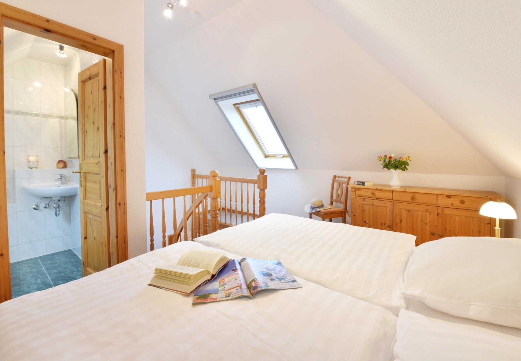 Stoertebeker Appartements - "Stoertebeker Pferdehof" Ralswiek Szoba fotó
