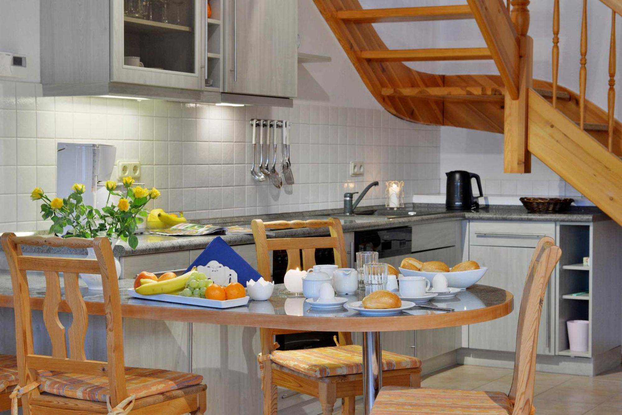 Stoertebeker Appartements - "Stoertebeker Pferdehof" Ralswiek Szoba fotó