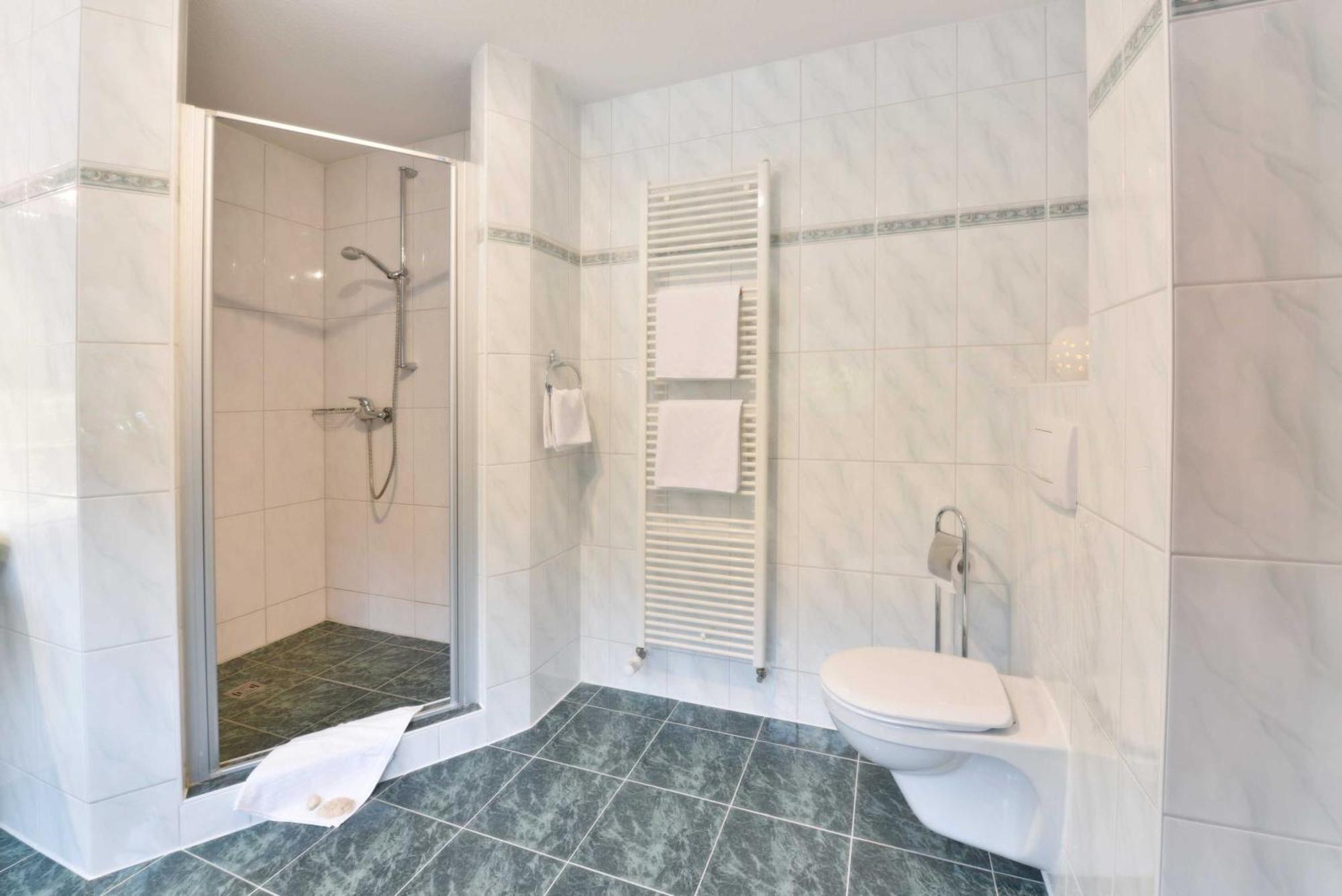 Stoertebeker Appartements - "Stoertebeker Pferdehof" Ralswiek Szoba fotó